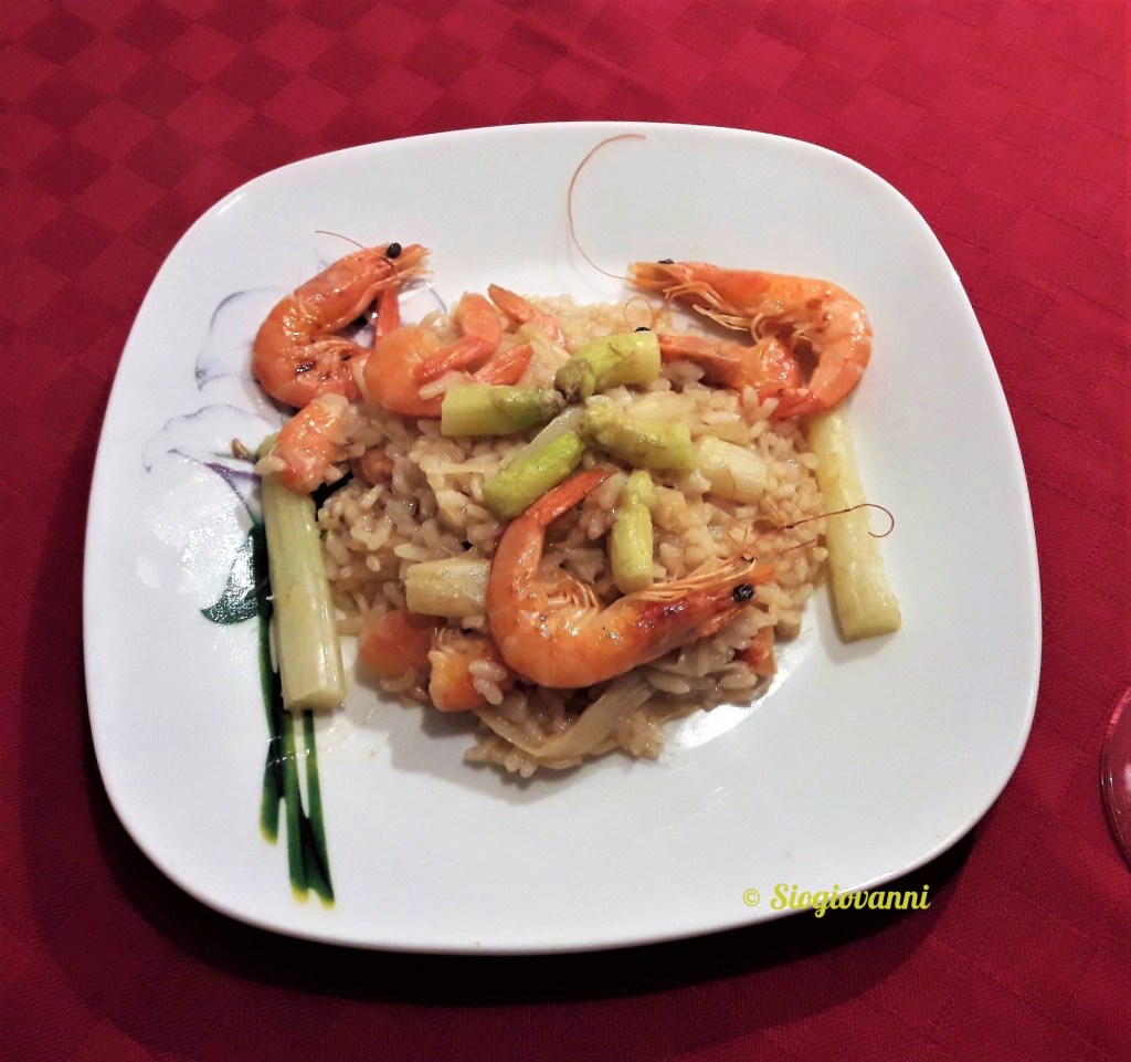 mazzancolle e asparagi