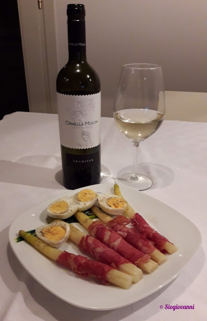 asparagi pancettati e uova